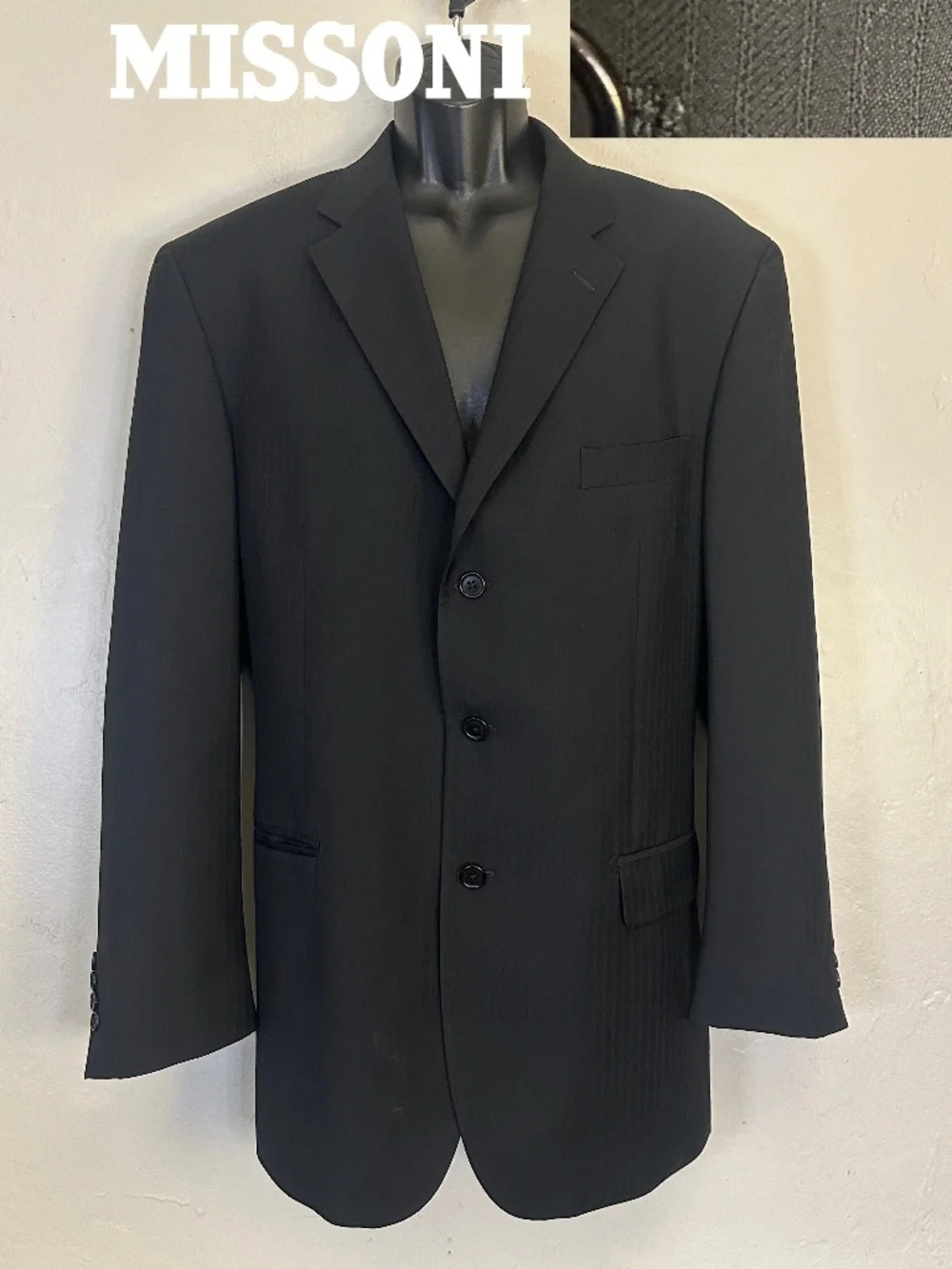 Missoni Texture Stripe Black Blazer 44L Gently worn Made in Italy Wool blend